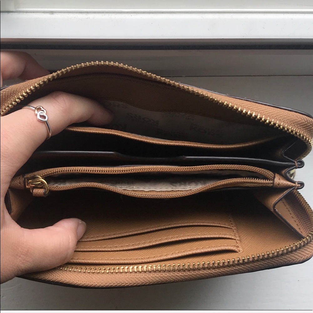 Micheal Kors Sand Python Brown Wristlet/Wallet - image 4